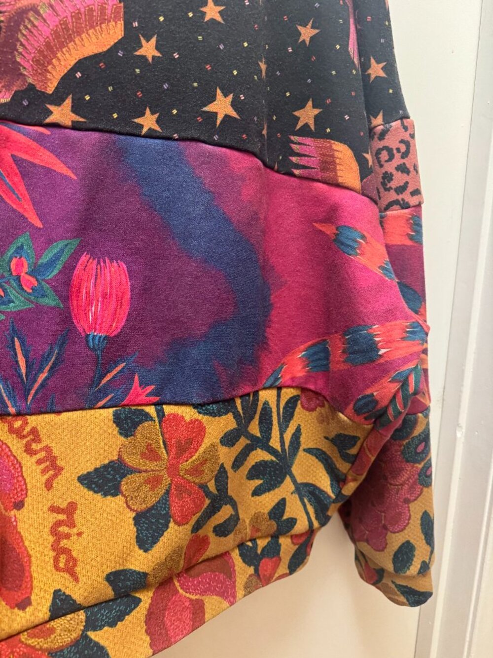 Farm Rio Mixed Print Tunic Sweatshirt Sz L - Picture 6 of 11